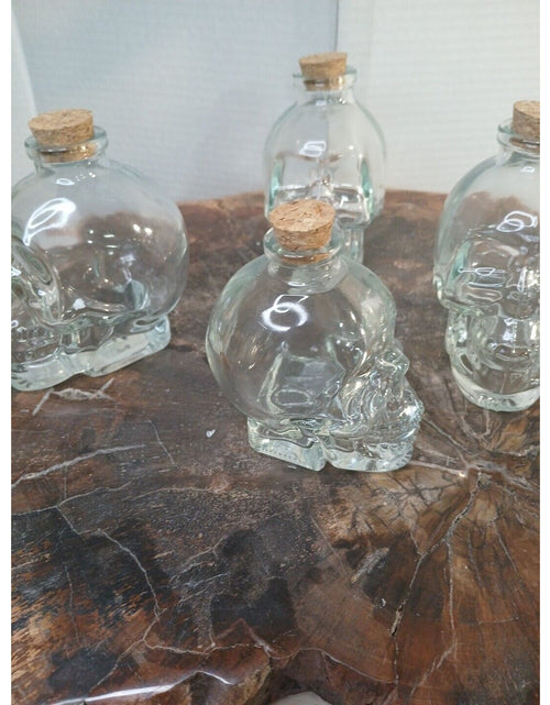 Load image into Gallery viewer, 4pcs Skull Decanter Leadfree Glass Skull Prop Bottle With Cork Stopper
