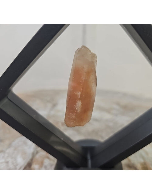 Load image into Gallery viewer, 18g NATURAL RED CONY HAIR RUTILATED QUARTZ CRYSTAL Cluster ROUGH Specimen
