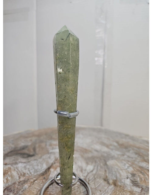 Load image into Gallery viewer, 168g Grape Stone Scepter W/Stand 7in Long
