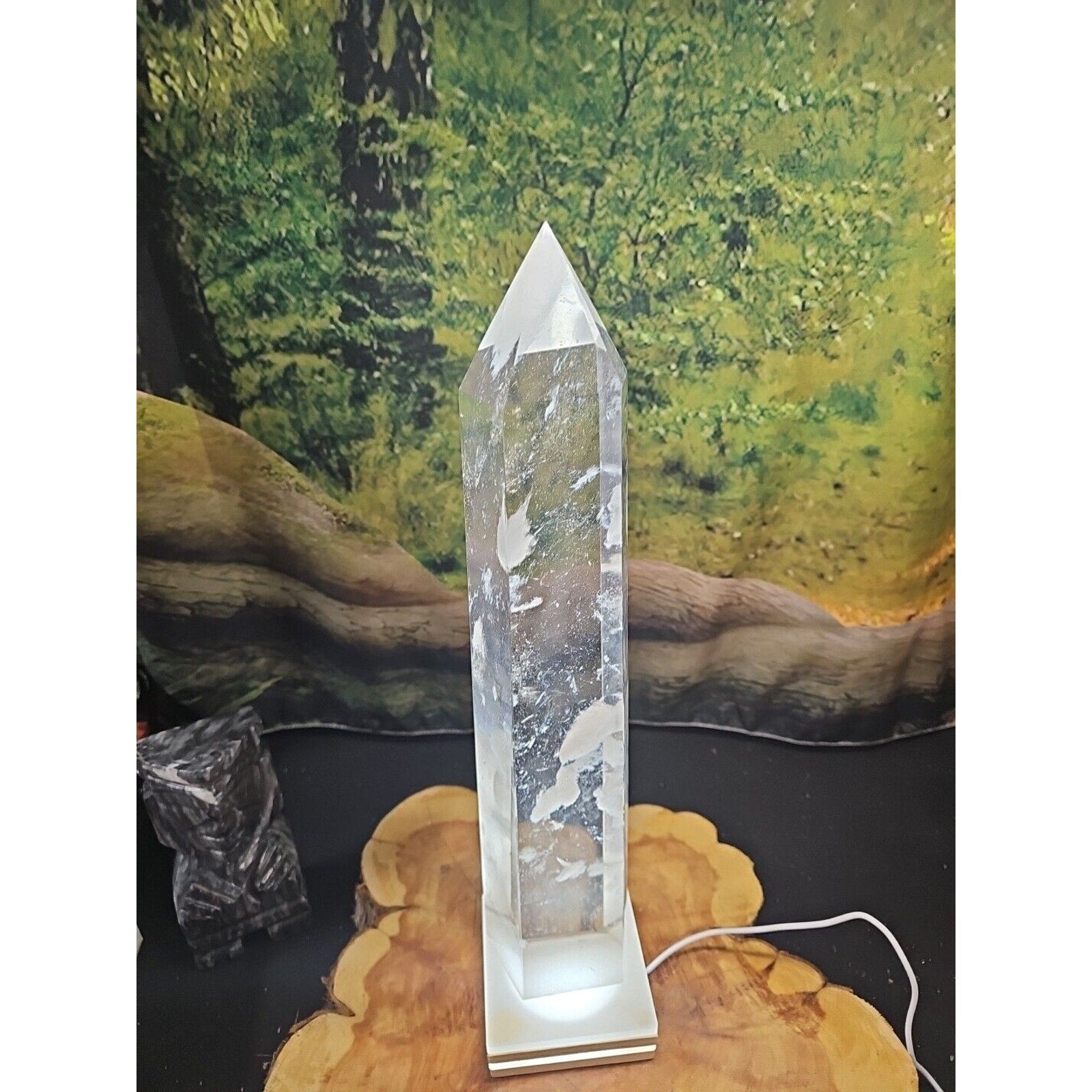 7.86lbs  16in Smelting Quartz Tower W/Led Stand