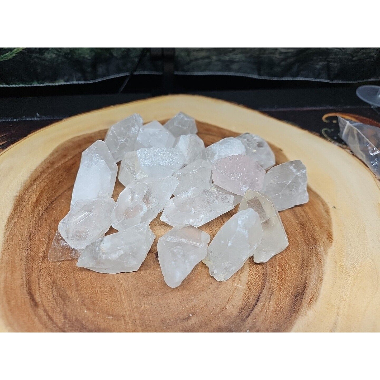 Hudge Quartz Crystal 4pcs