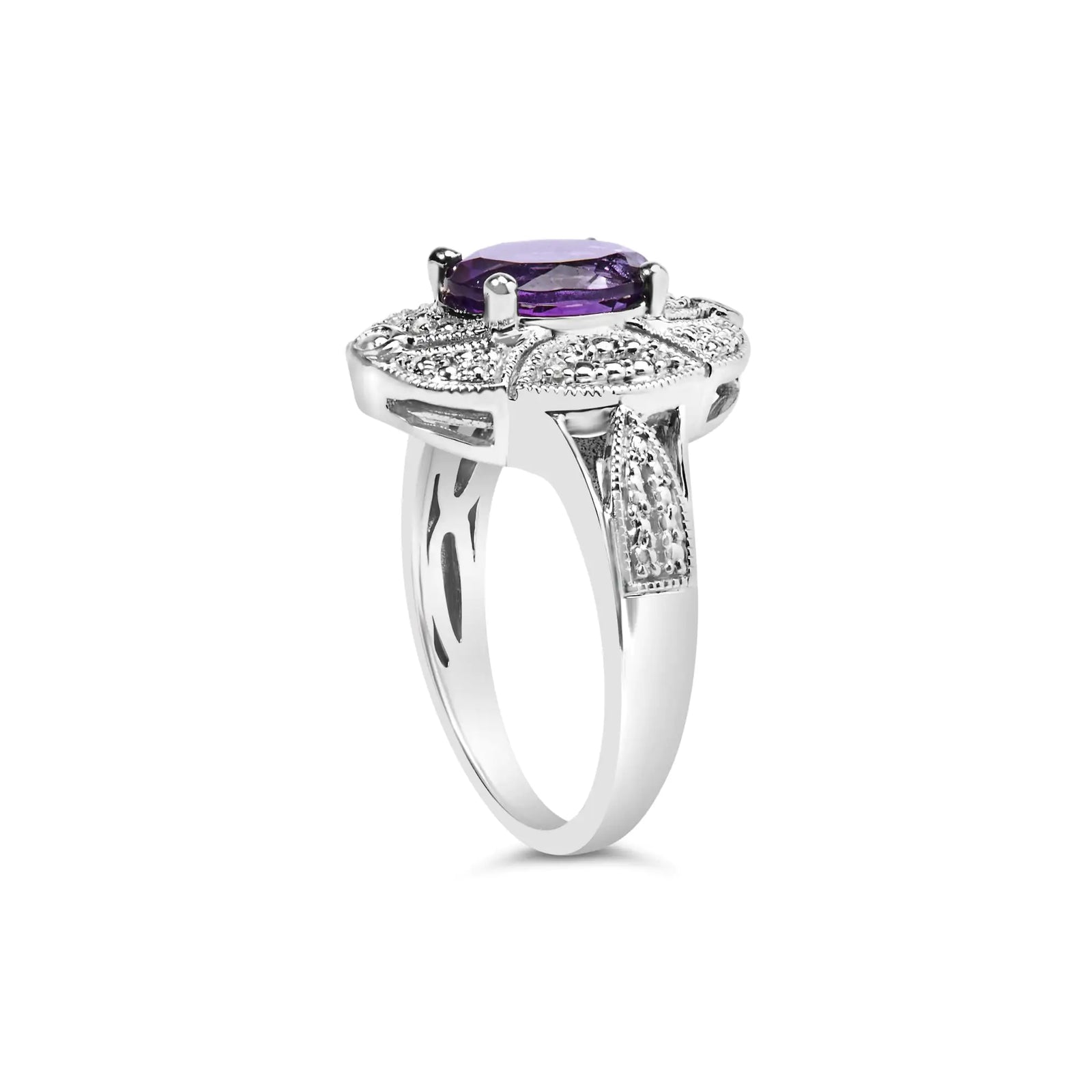 .925 Sterling Silver 9x7mm Oval Purple Amethyst and Round Diamond Accent Fashion Cocktail Ring (I-J Color, I1-I2 Clarity)