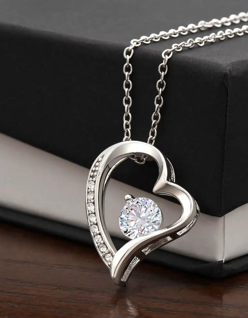 Load image into Gallery viewer, Forever Love Necklace
