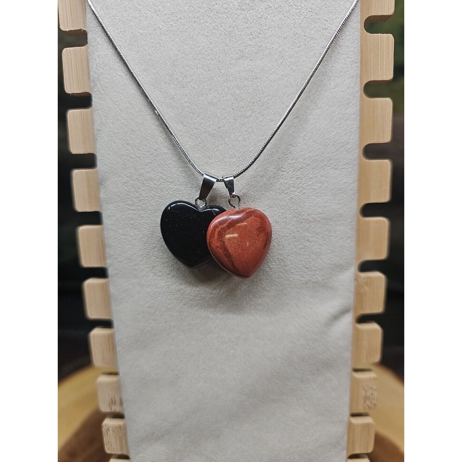 Pendant Necklace 16in Silver Chain Agate Heart