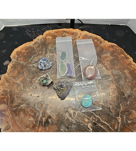 Mix Crystal Lot 8pcs  Lot/ Collection