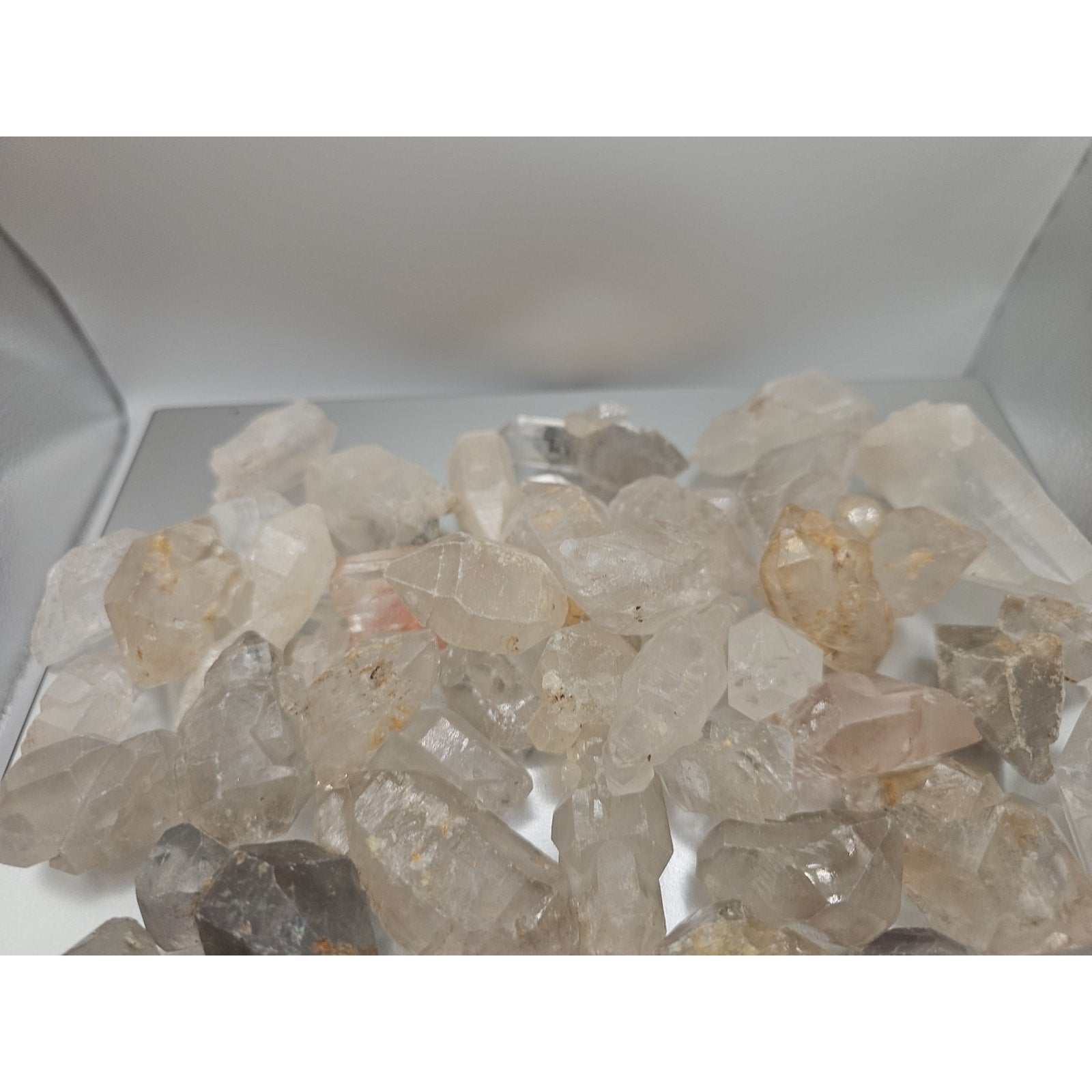 Quartz crystal points 1lb From Brazil
