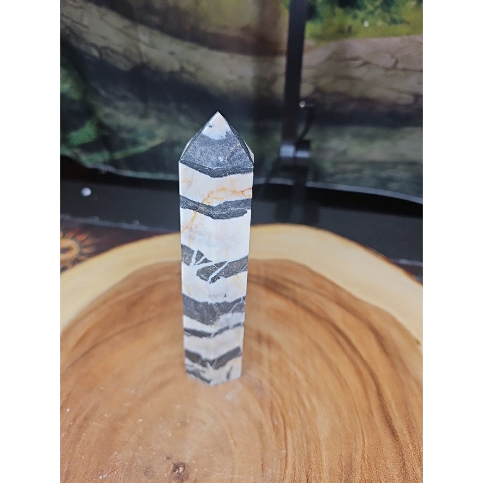 Zebra Stone Tower 341g 6in Tall