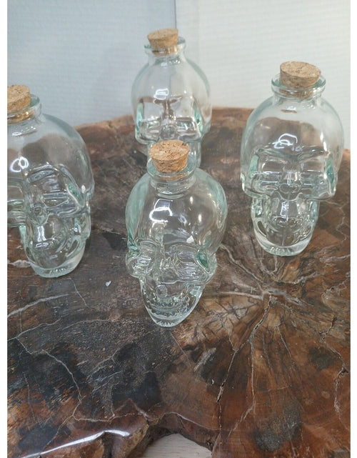 Load image into Gallery viewer, 4pcs Skull Decanter Leadfree Glass Skull Prop Bottle With Cork Stopper
