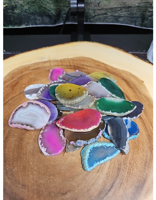Load image into Gallery viewer, 30 agate slices lot W/hole For Pendant
