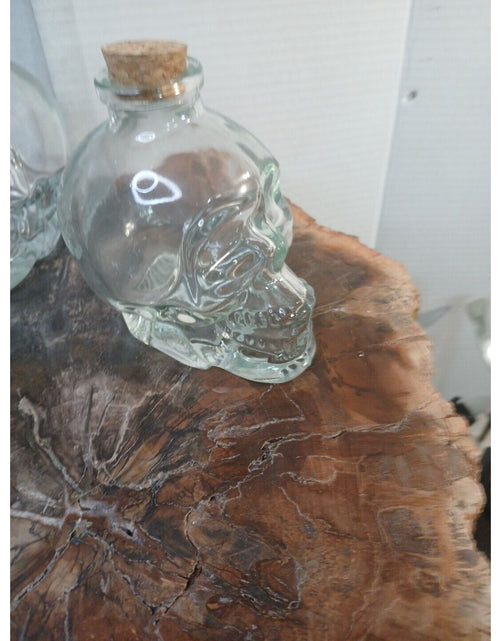 Load image into Gallery viewer, 4pcs Skull Decanter Leadfree Glass Skull Prop Bottle With Cork Stopper
