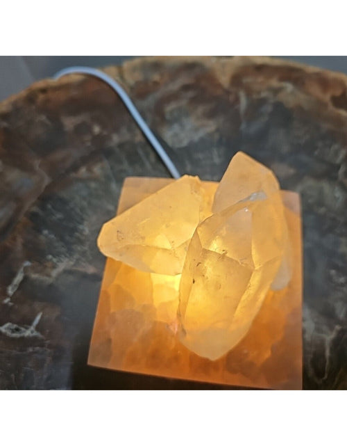 Load image into Gallery viewer, 1.24lb Satin spar recharging plate W/ 3pcs Huge Quartz Crystals &amp; Led Light
