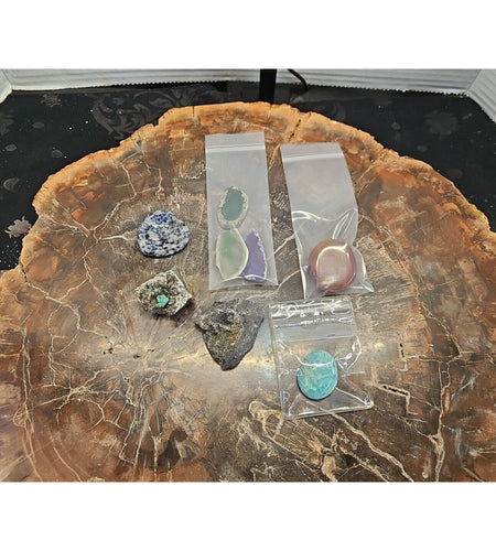 Mix Crystal Lot 8pcs  Lot/ Collection