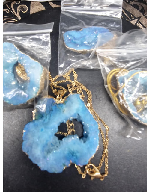 Load image into Gallery viewer, Blue Agate Necklace with 16in Chain
