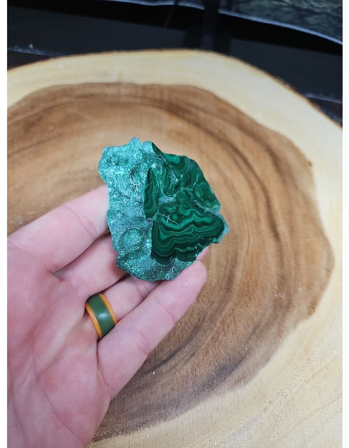 Load image into Gallery viewer, Malachite Slice 110g
