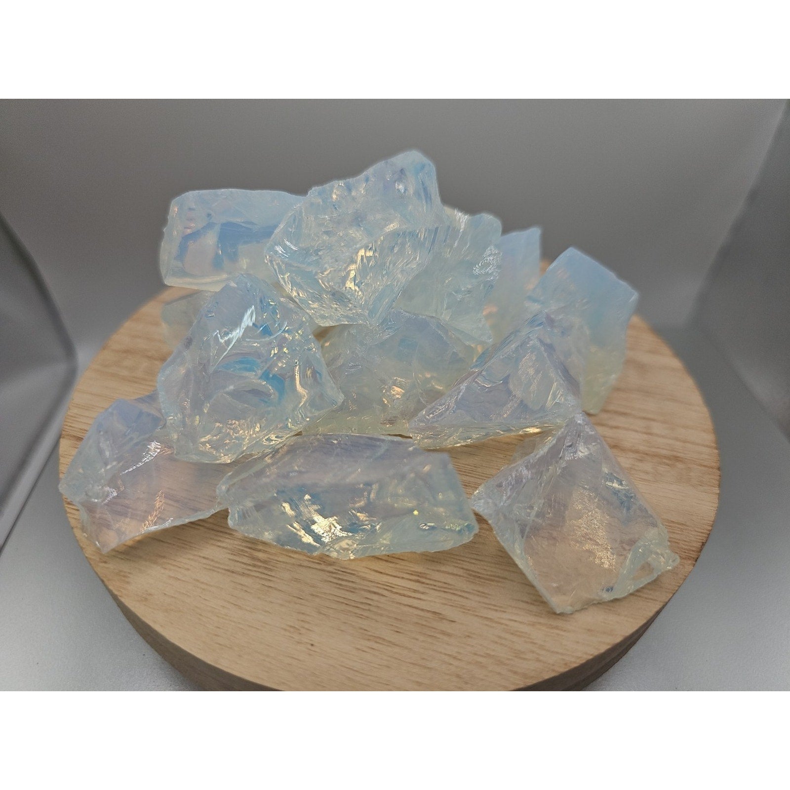 Opalite crystal Chucks 5pcs 4oz Avg