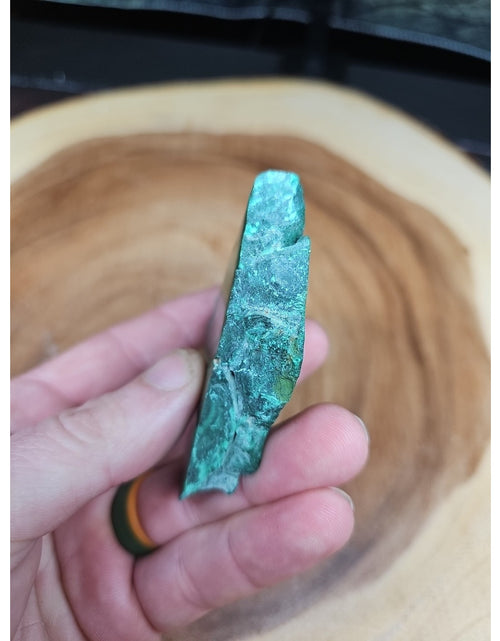 Load image into Gallery viewer, Malachite Slice 110g
