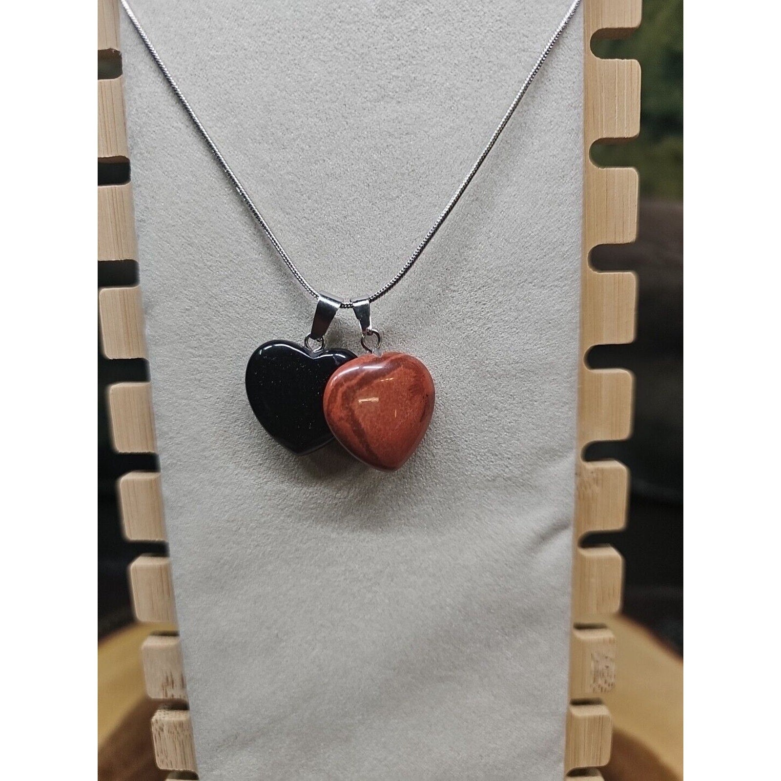 Pendant Necklace 16in Silver Chain Agate Heart