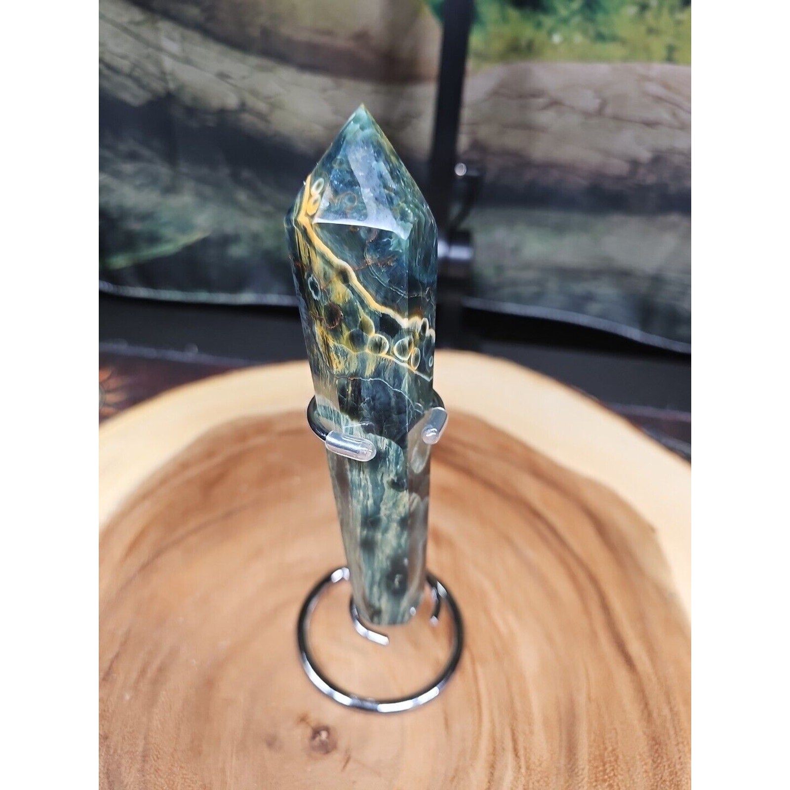 Moss Agate Generator W/Stand 220grams