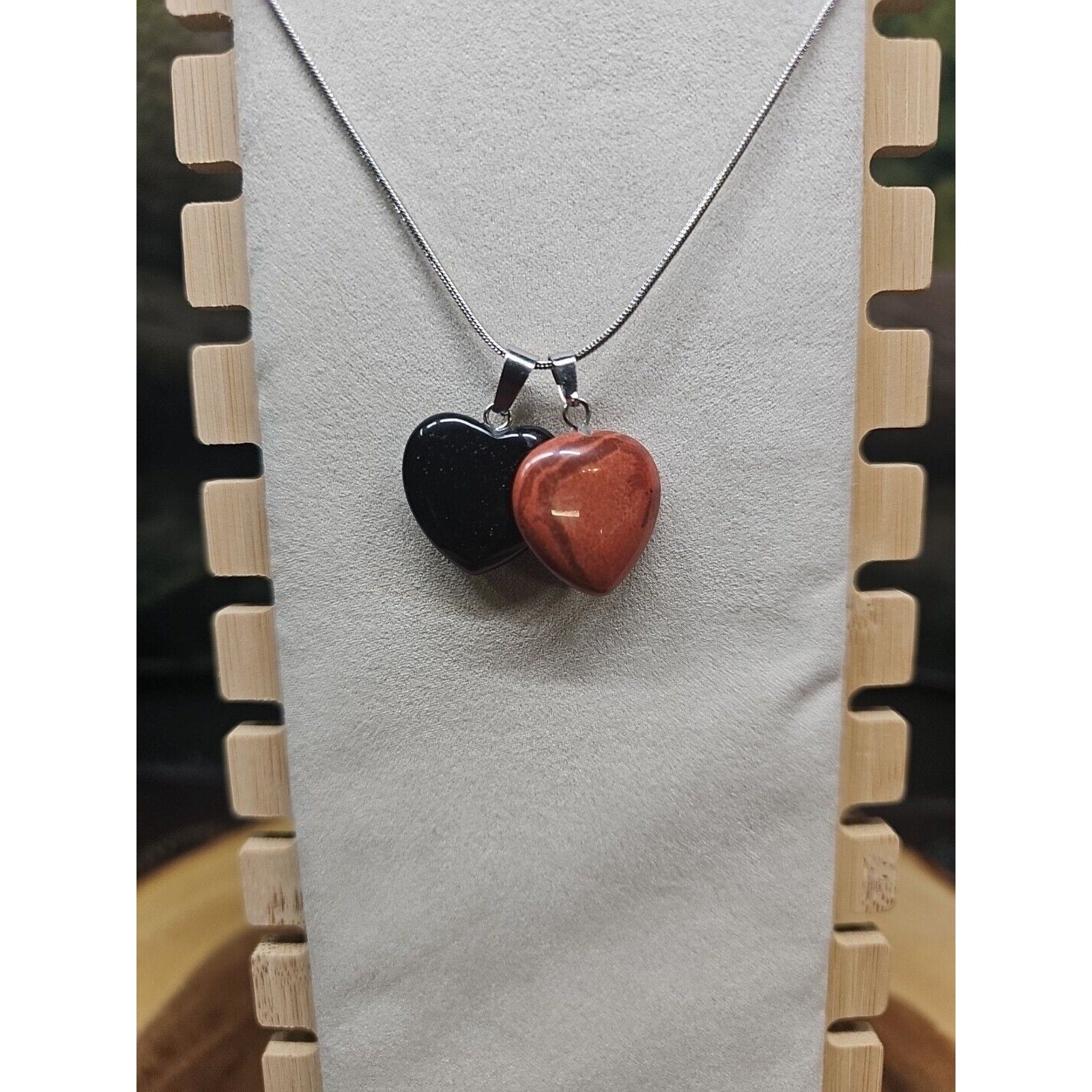 Pendant Necklace 16in Silver Chain Agate Heart