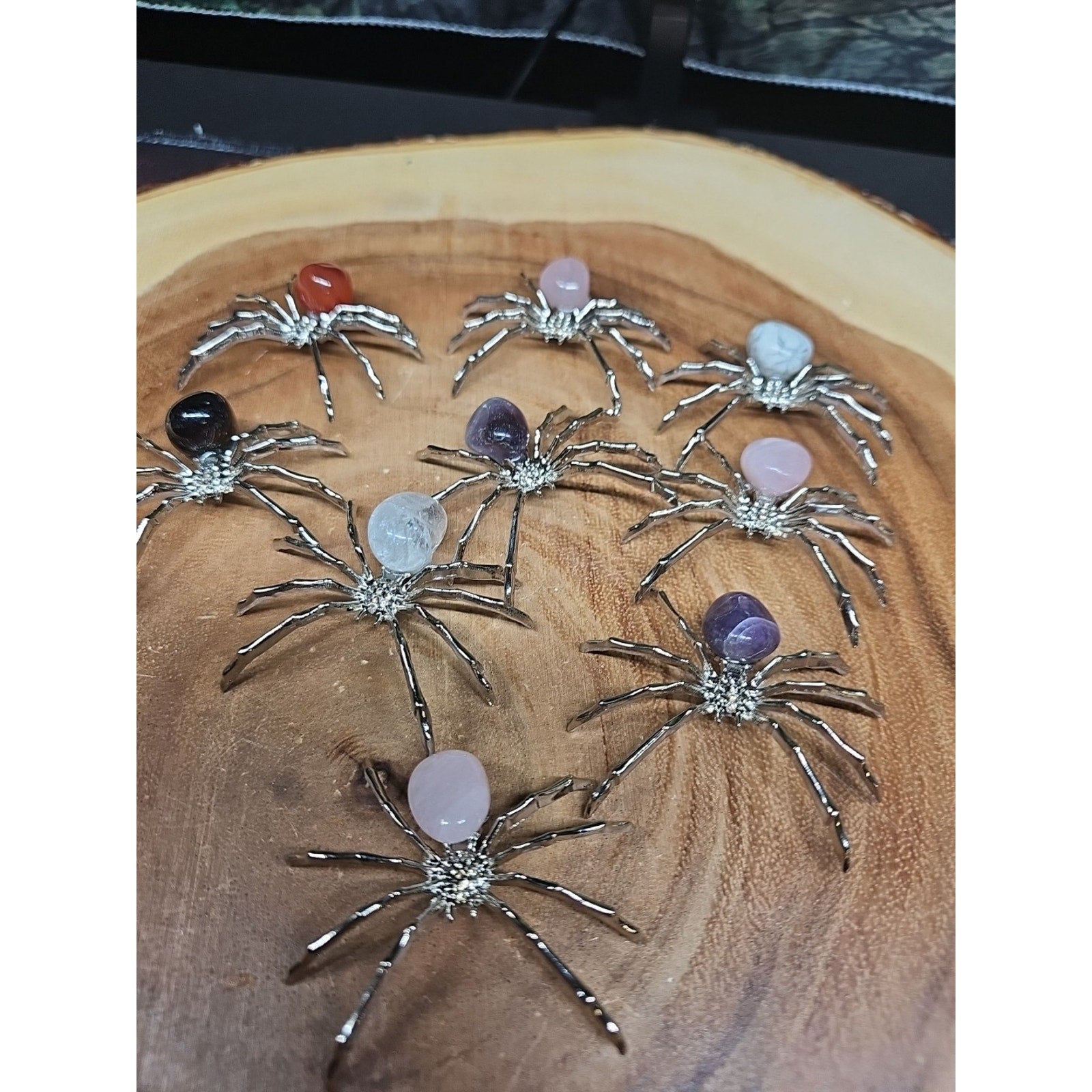 1 Spider Crystal Ramdom Crystal Stone