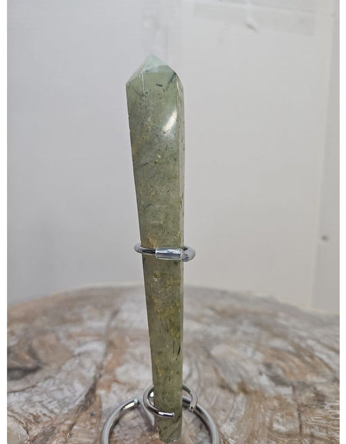 Load image into Gallery viewer, 168g Grape Stone Scepter W/Stand 7in Long
