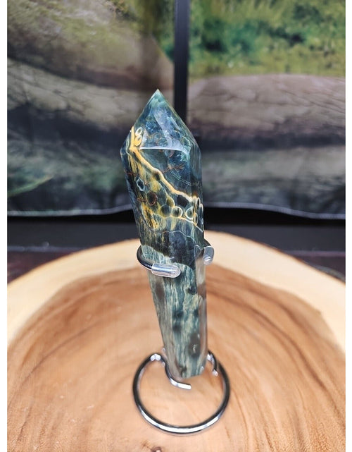 Load image into Gallery viewer, Moss Agate Generator W/Stand 220grams
