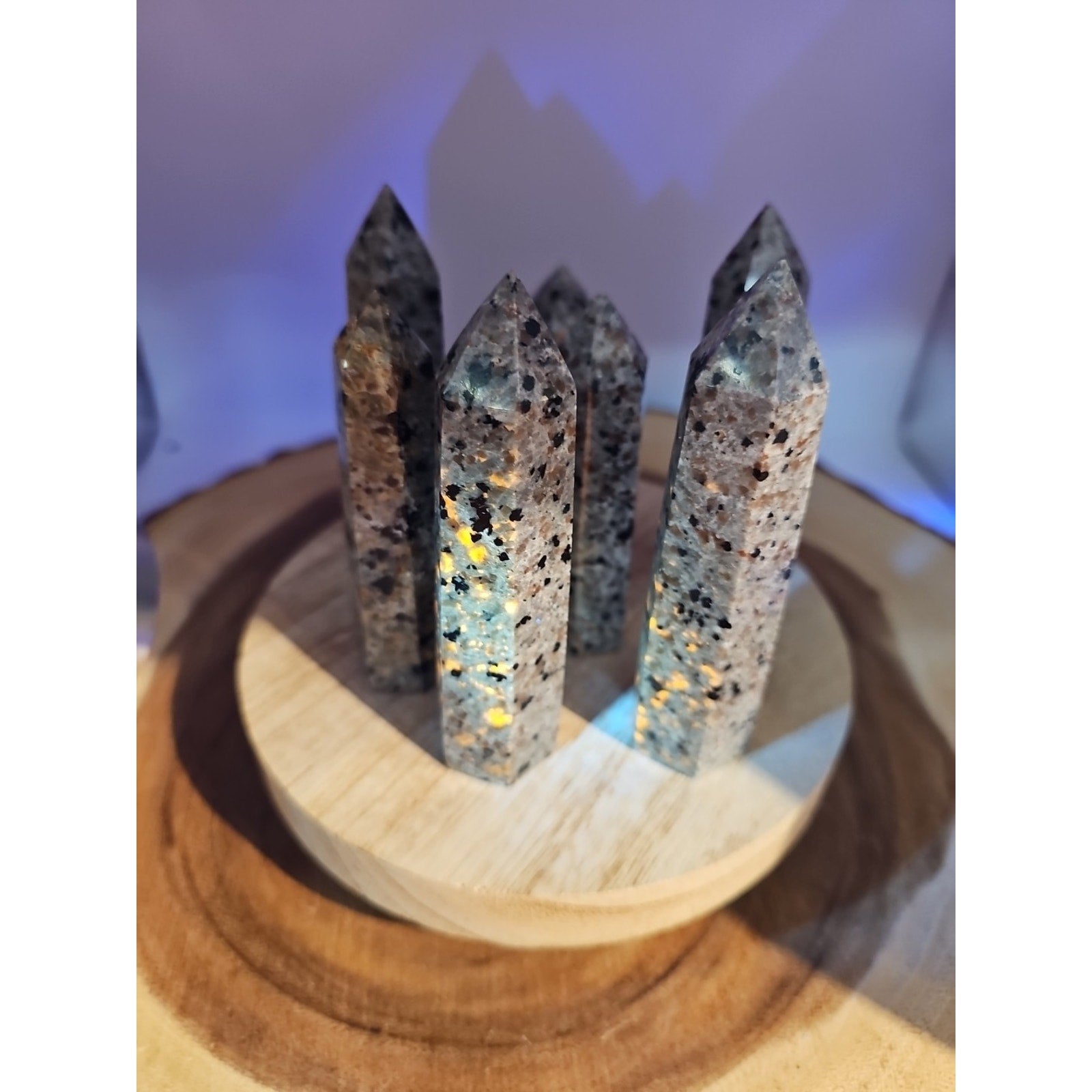 Yooperlite stone Tower UV Reactive 4in Tall Avg 98grams Avg 1 Each