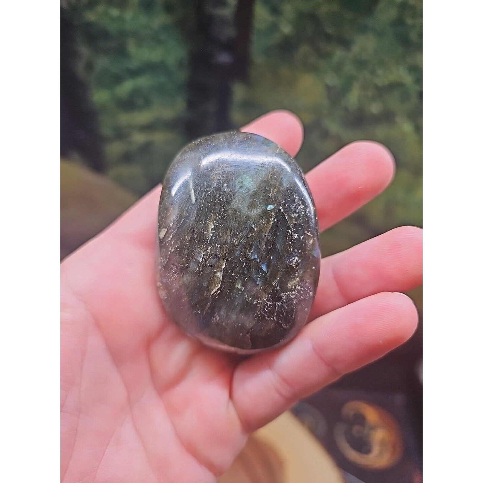 Labradorite Plam Stone 117 Grams Healing