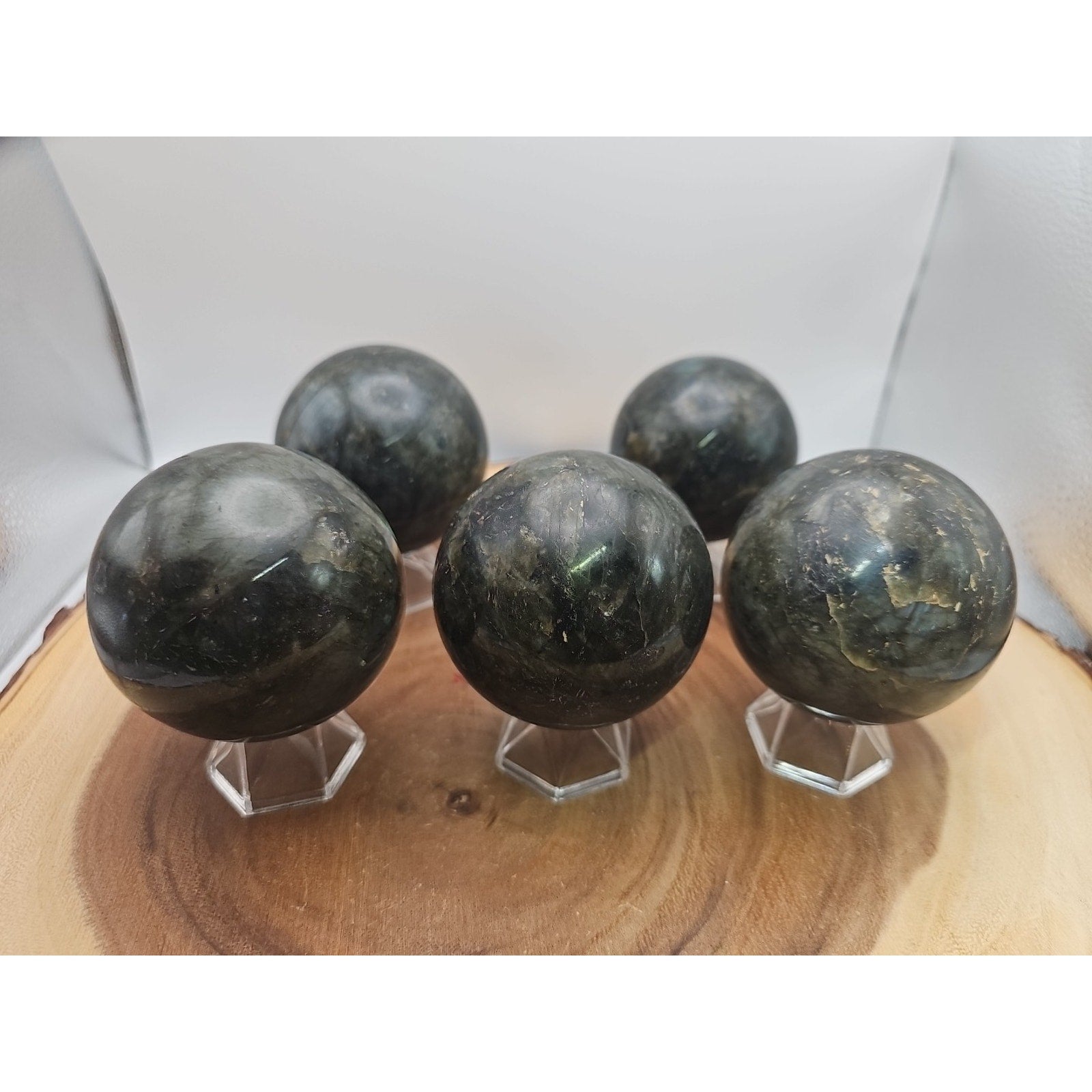 1LB 1Pcs Natural Rainbow Labradorite Crystal Sphere Ball Polished w/stand