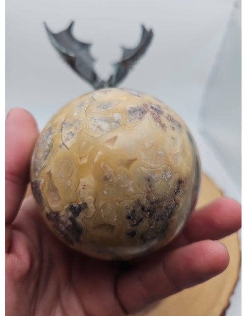 Load image into Gallery viewer, 1.13lb 72mm Crazy Lace Agate W/Dragon Stand
