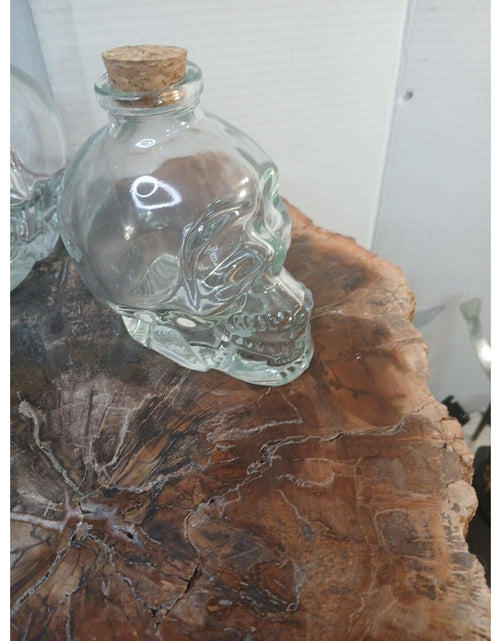 Load image into Gallery viewer, 4pcs Skull Decanter Leadfree Glass Skull Prop Bottle With Cork Stopper
