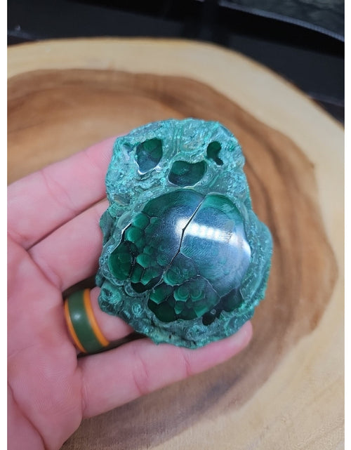 Load image into Gallery viewer, Malachite Slice 107g
