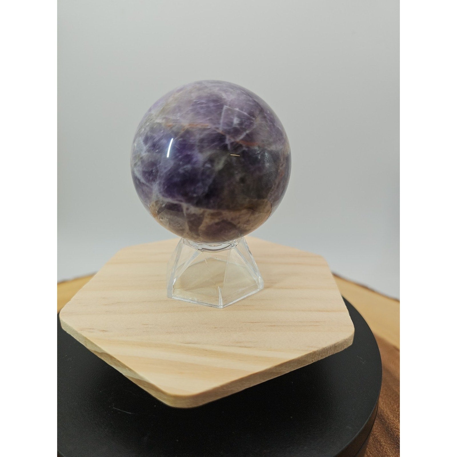 Chevron Amethyst Sphere 250g 56mm