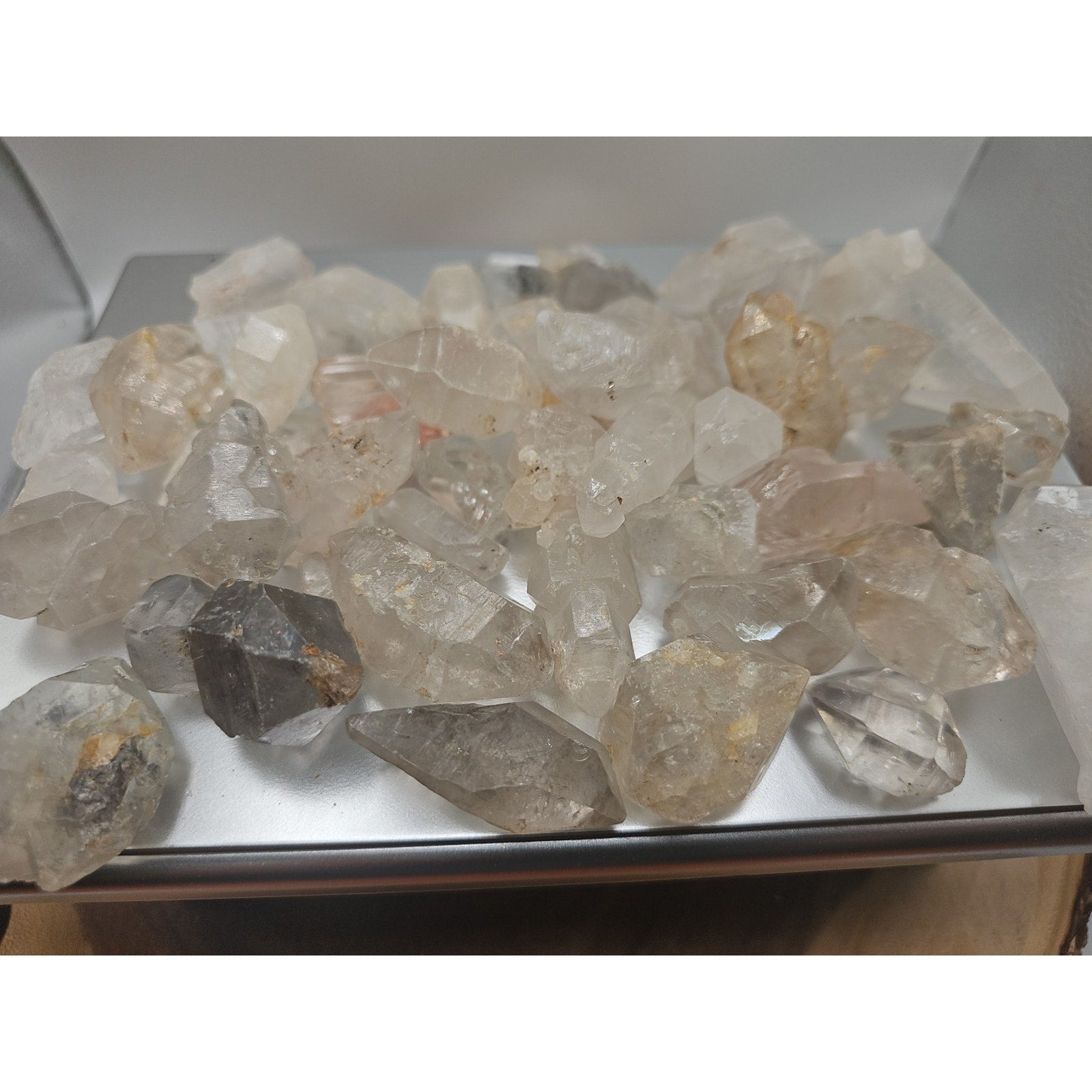 Quartz crystal points 1lb From Brazil