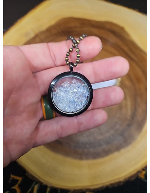 Load image into Gallery viewer, Necklaces Pendant Crush Opal
