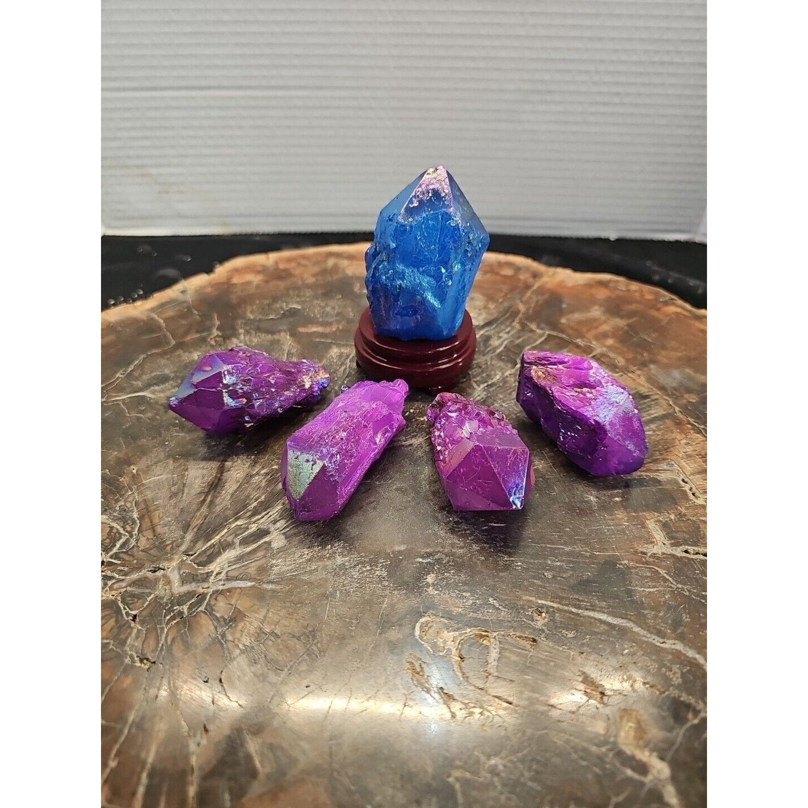 5Pcs Rainbow Aqua Aura Quartz Crystal Cluster Points Titanium Coating w/Stand