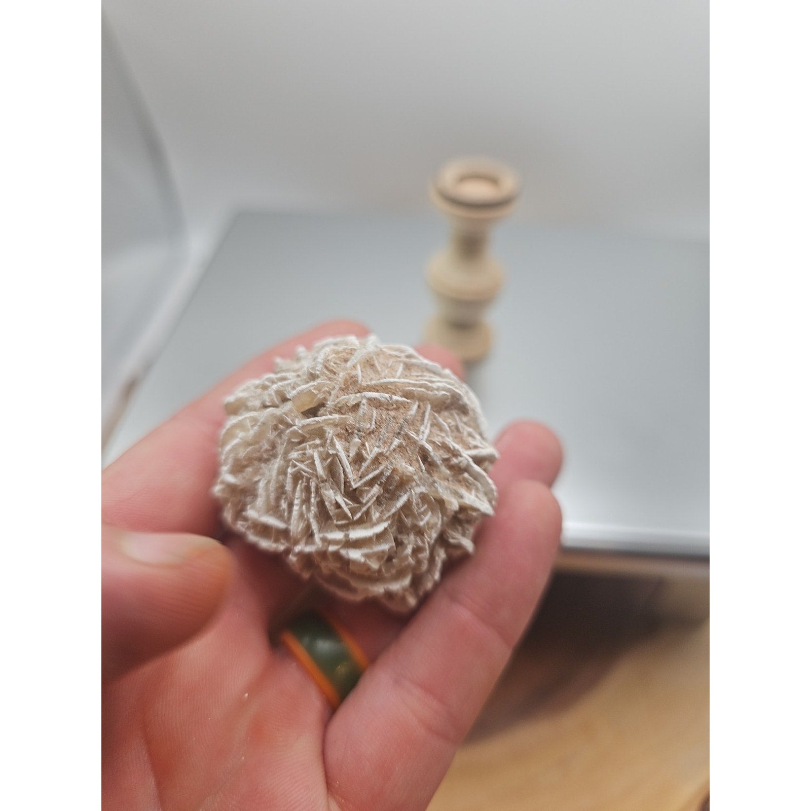 Desert Rose Crystal Stone W/stand 71grams