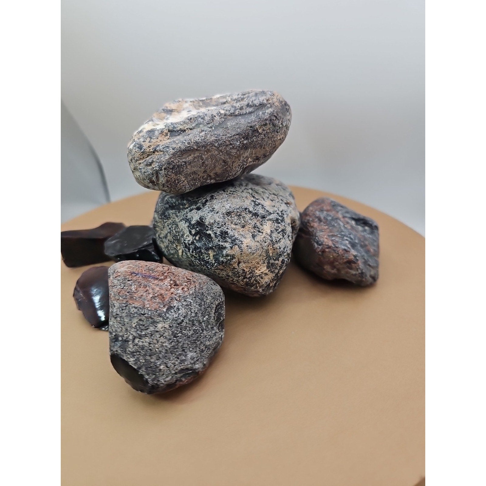 3.65lbs raw obsidian stone