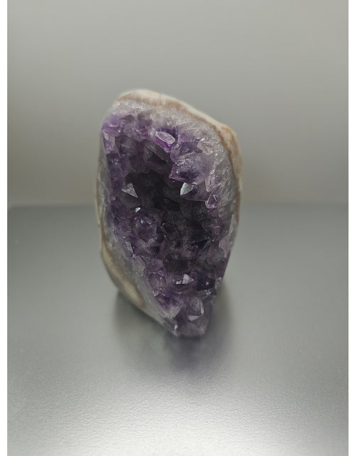 Load image into Gallery viewer, Amethyst Geode Cluster. .66lb
