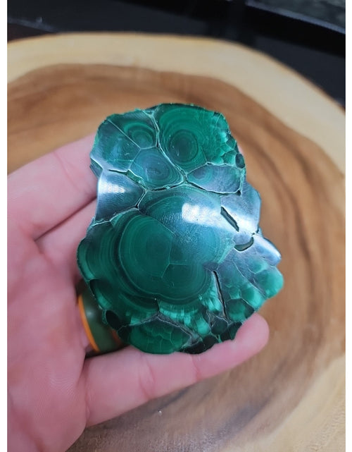 Load image into Gallery viewer, Malachite Slice 107g
