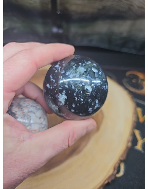 Load image into Gallery viewer, 2Pcs A Set Of Natural Quartz Crystal Jasper Sphere Ball Polished 50-60mm &amp;stand

