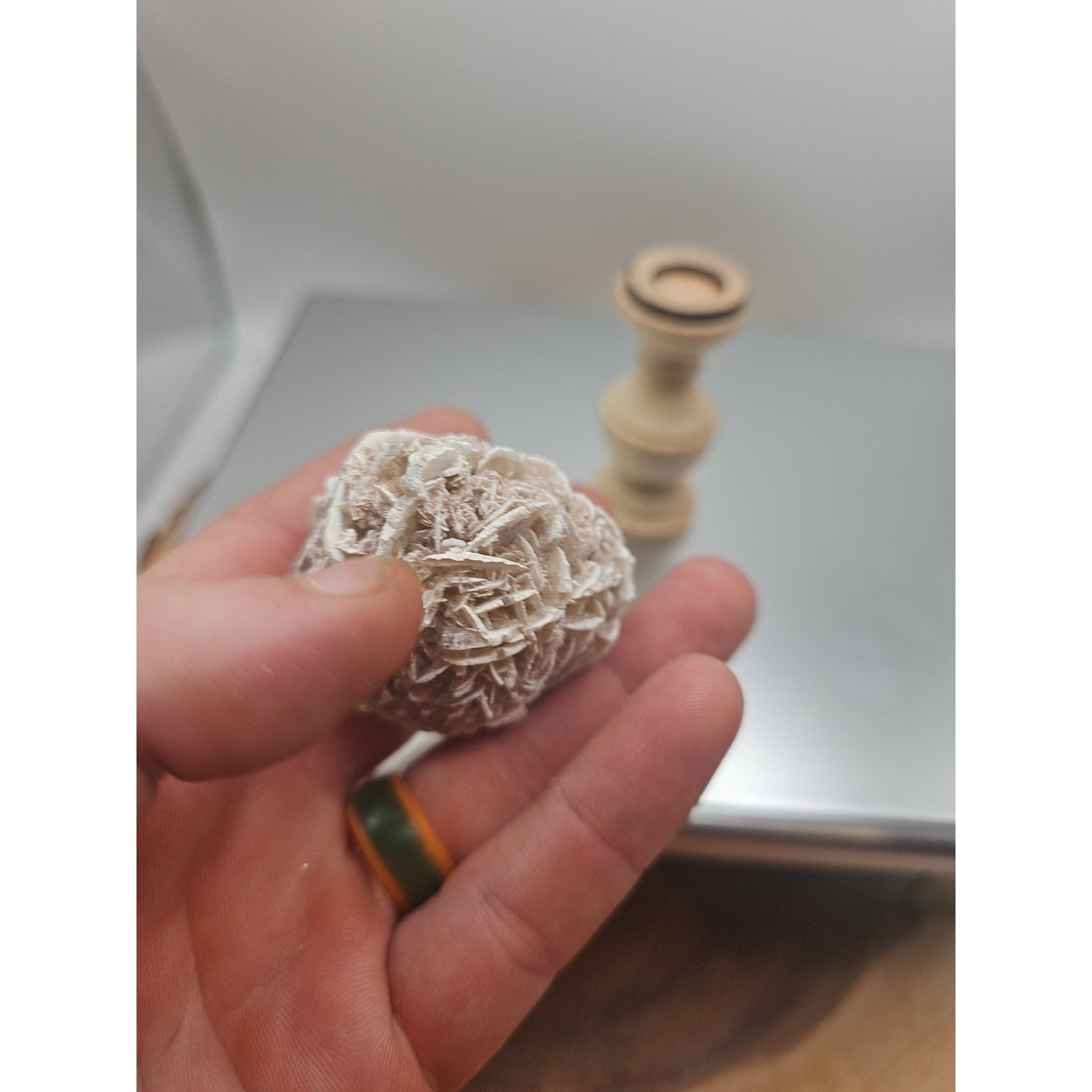 Desert Rose Crystal Stone W/stand 71grams