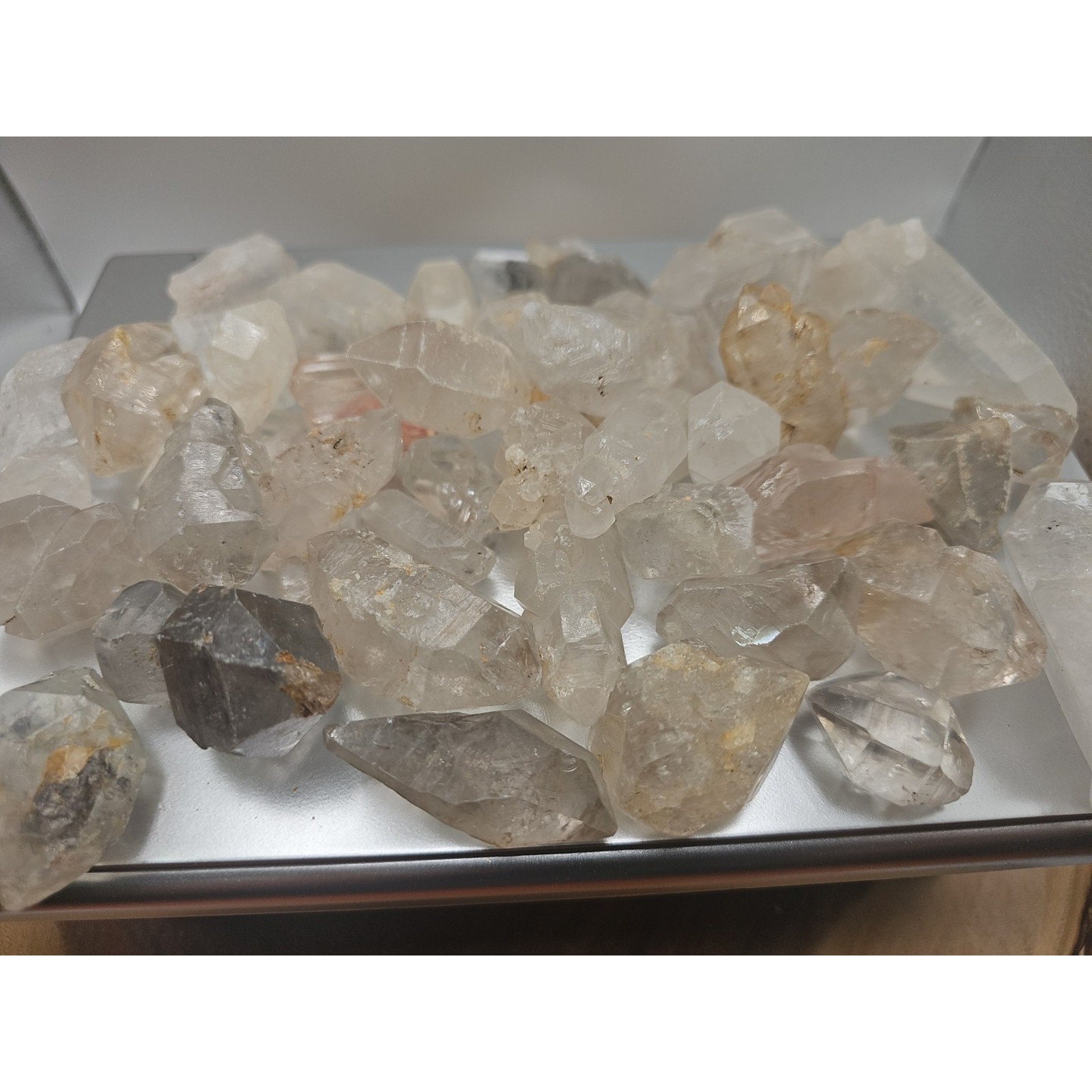 Quartz crystal points 1lb From Brazil