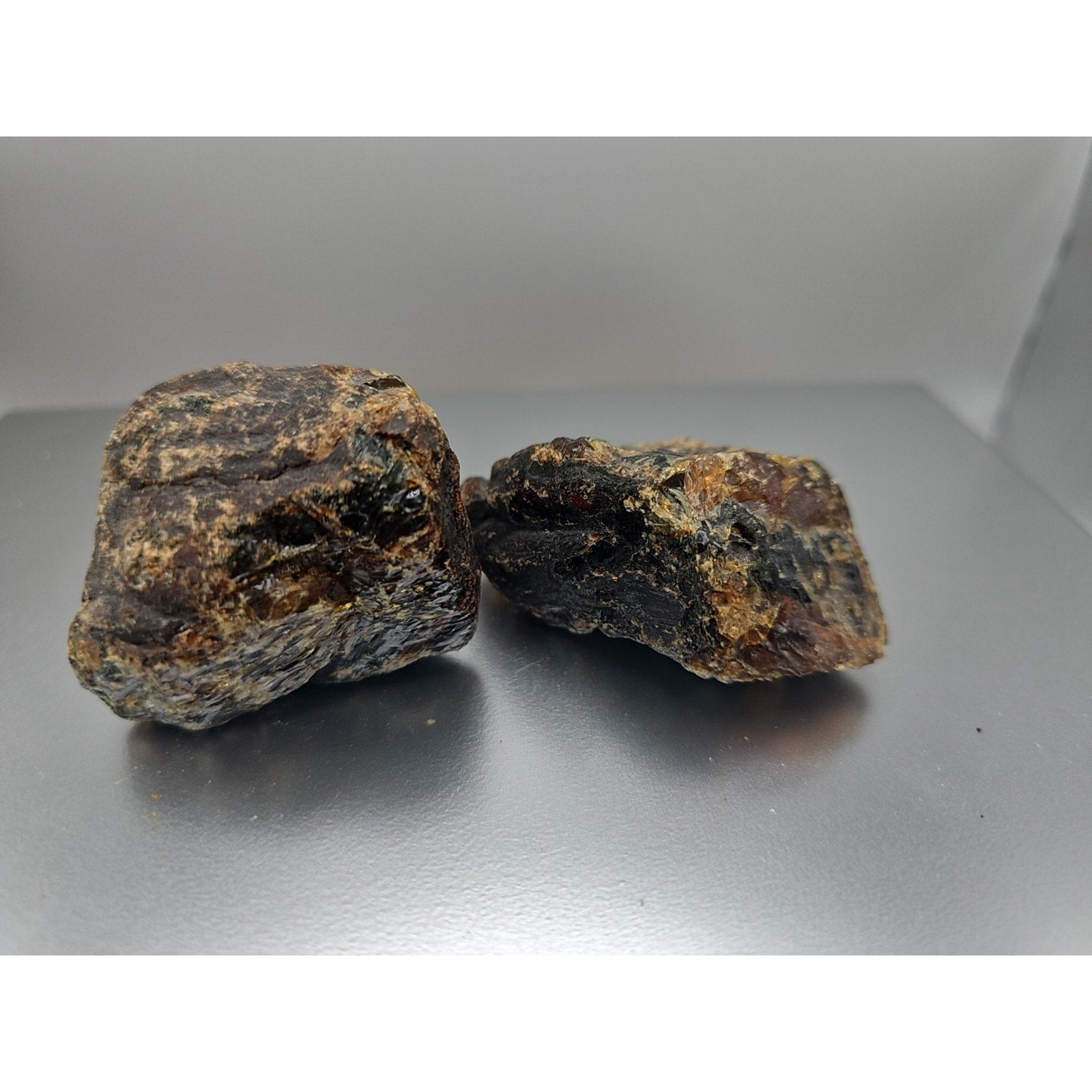 Amber Stone 2pcs