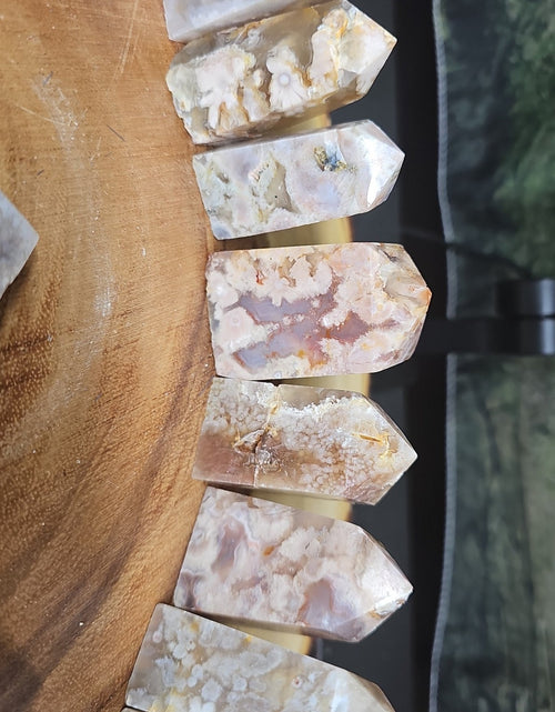 Load image into Gallery viewer, Phantom Agate cornelian towers
