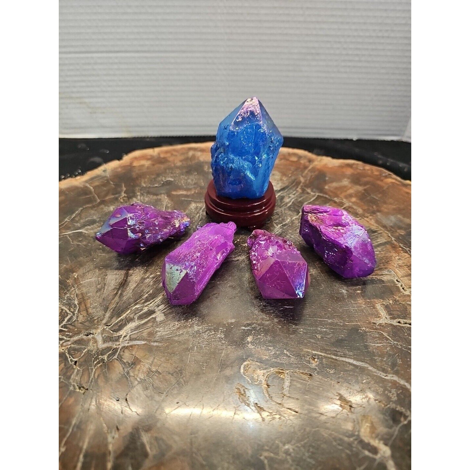 5Pcs Rainbow Aqua Aura Quartz Crystal Cluster Points Titanium Coating w/Stand