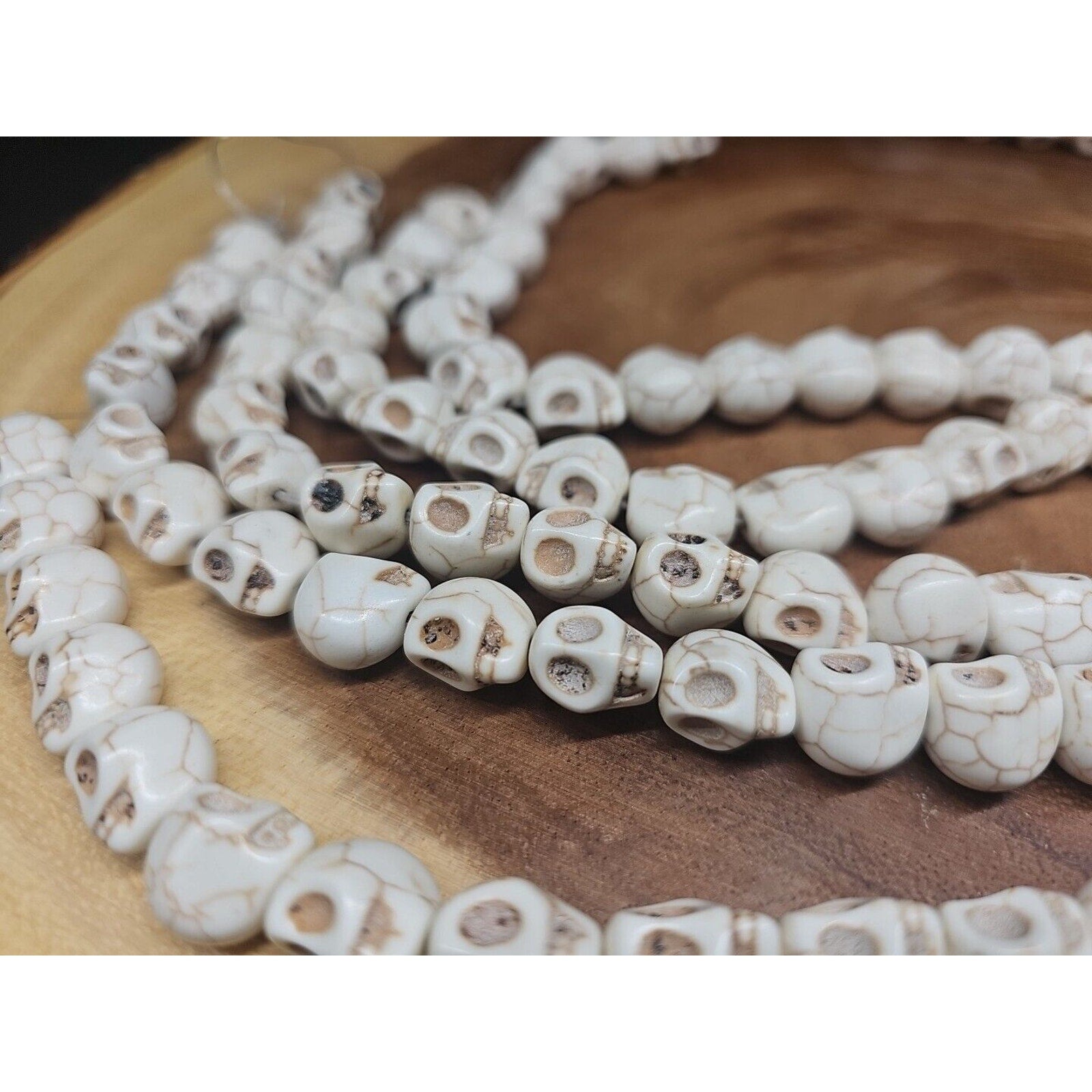 White Howlite Skulls 1 Strain