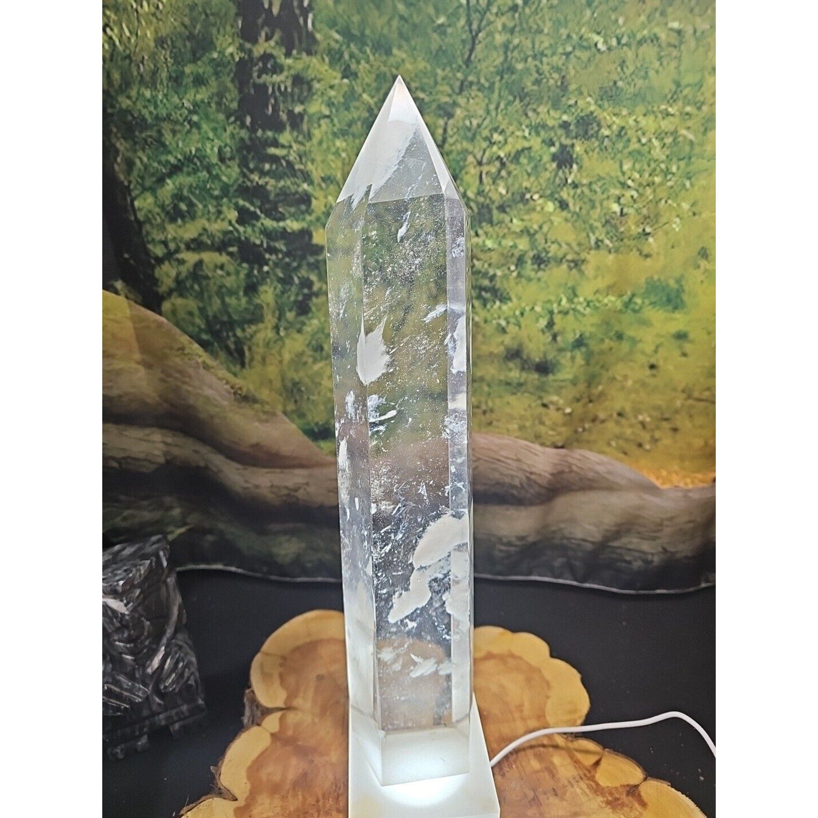 7.86lbs  16in Smelting Quartz Tower W/Led Stand