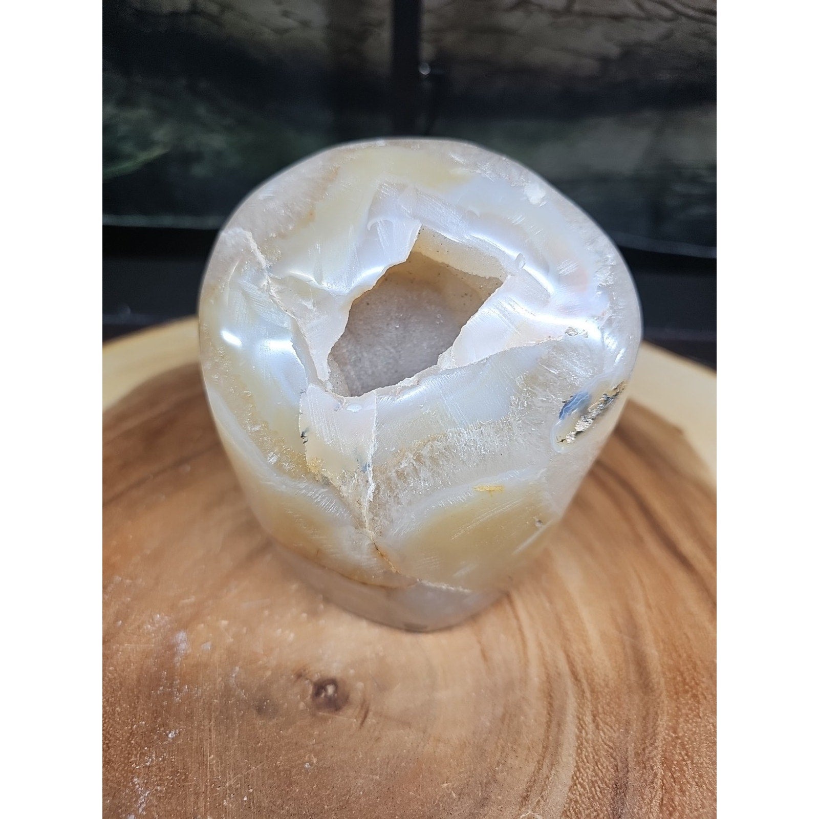 2.69LB 1Pcs Natural Agate Carnelian Quartz Crystal Decoration Geode