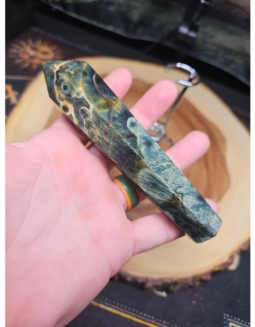 Load image into Gallery viewer, Moss Agate Generator W/Stand 220grams
